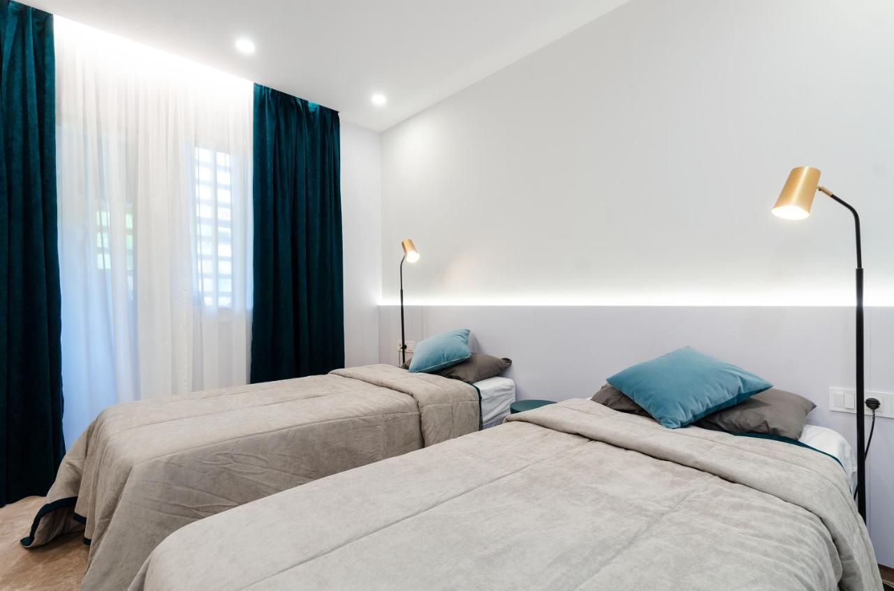 Luxury Blue Coast Seaside Retreat Marbella Apartment Bagian luar foto