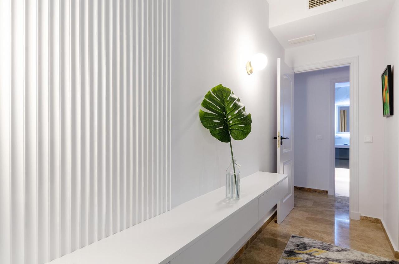 Luxury Blue Coast Seaside Retreat Marbella Apartment Bagian luar foto